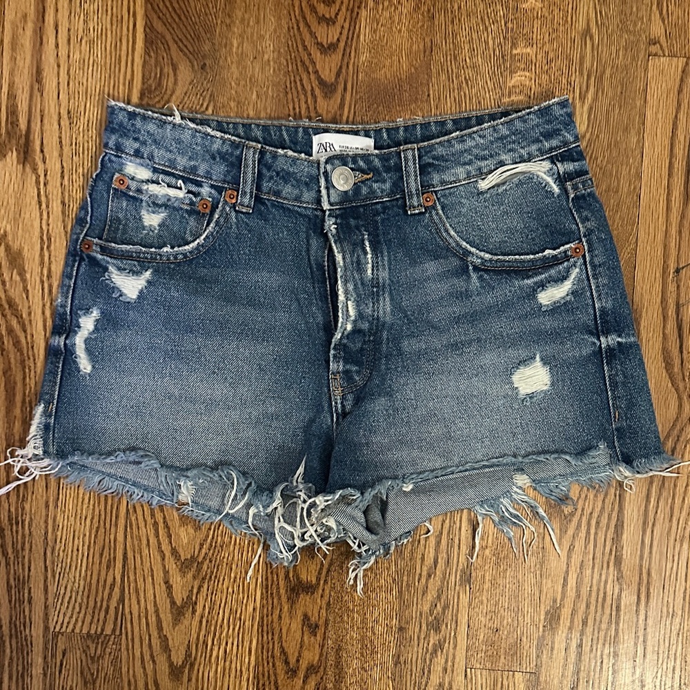 Zara Women's Frayed Hem Jean Shorts - Blue
